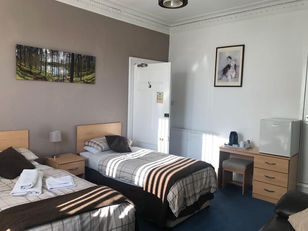 Armadale Guest House แอเบอร์ดีน ภายนอก รูปภาพ
