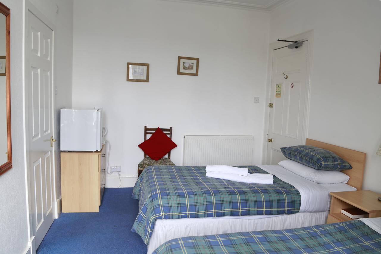 Armadale Guest House แอเบอร์ดีน ภายนอก รูปภาพ
