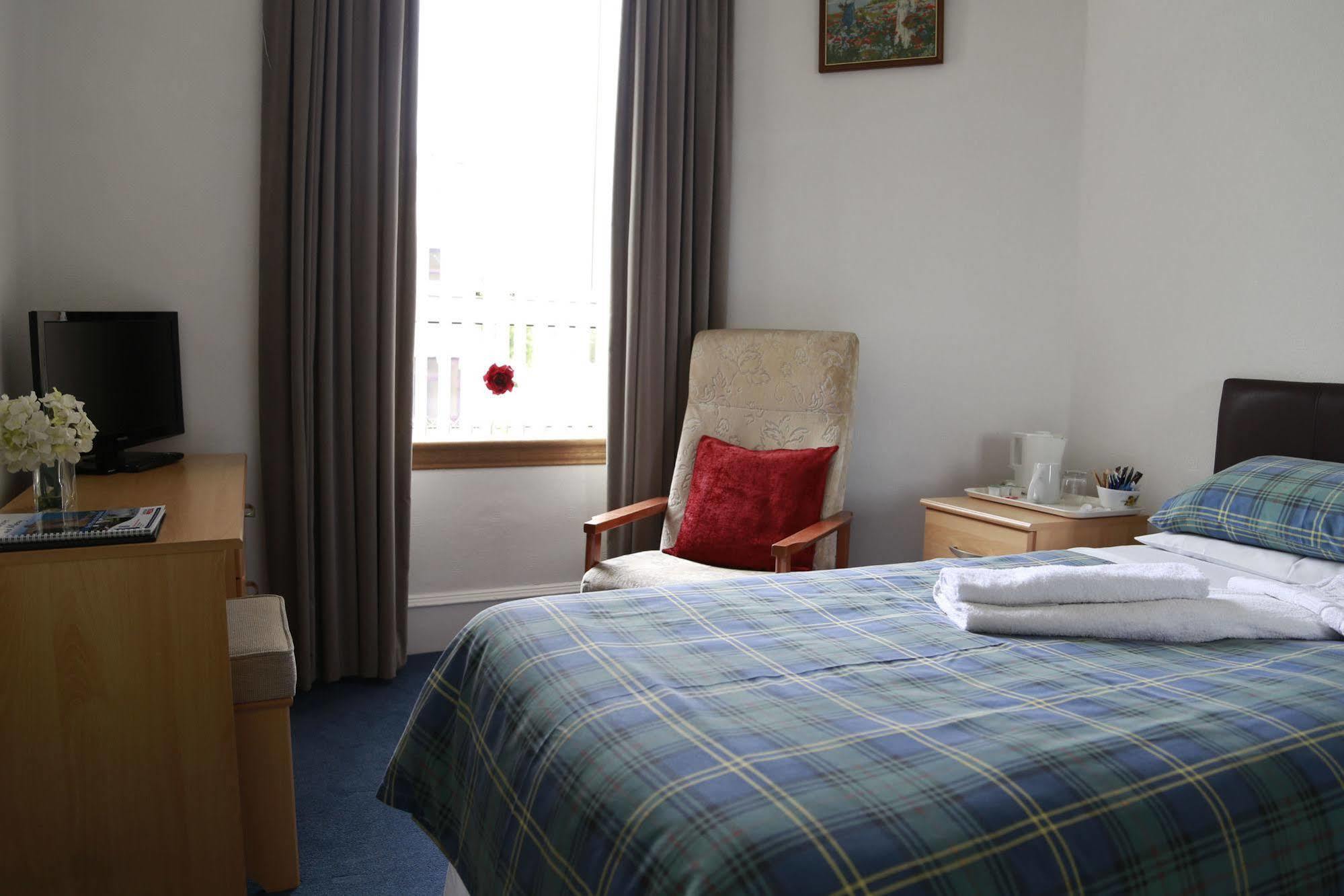 Armadale Guest House แอเบอร์ดีน ภายนอก รูปภาพ