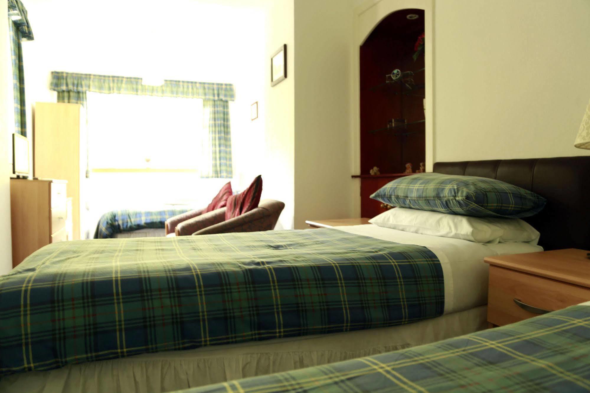 Armadale Guest House แอเบอร์ดีน ภายนอก รูปภาพ