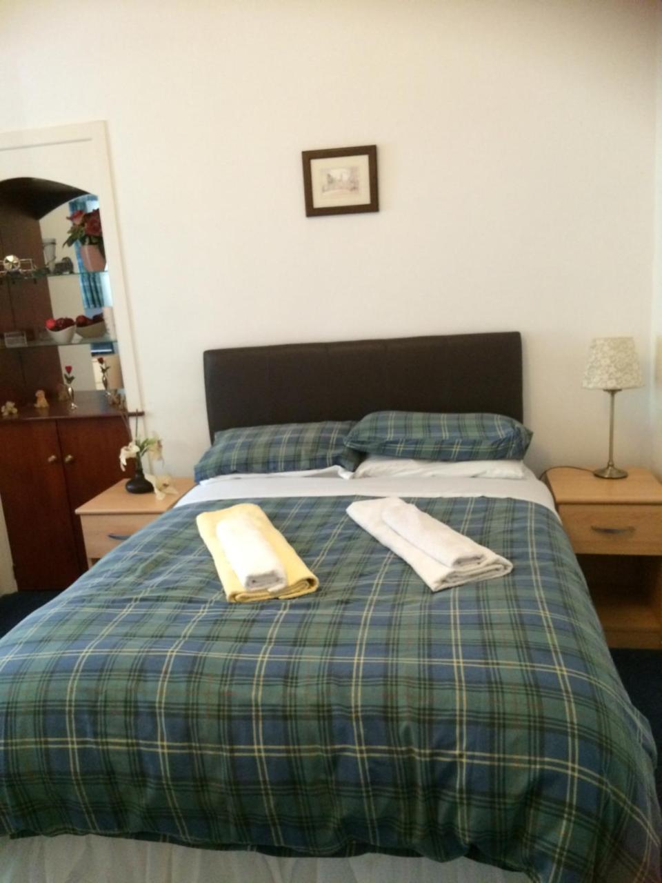 Armadale Guest House แอเบอร์ดีน ภายนอก รูปภาพ
