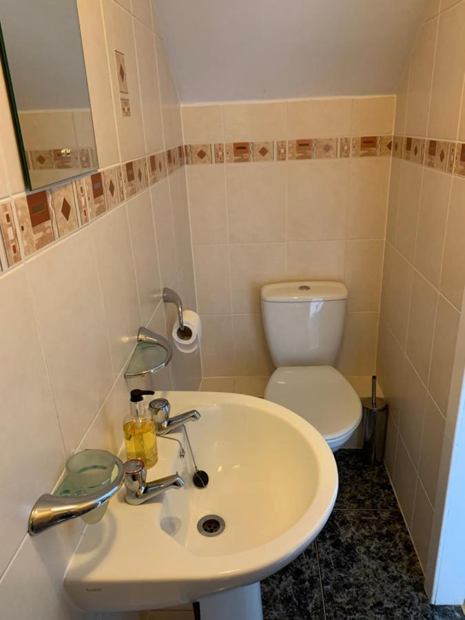 Armadale Guest House แอเบอร์ดีน ภายนอก รูปภาพ